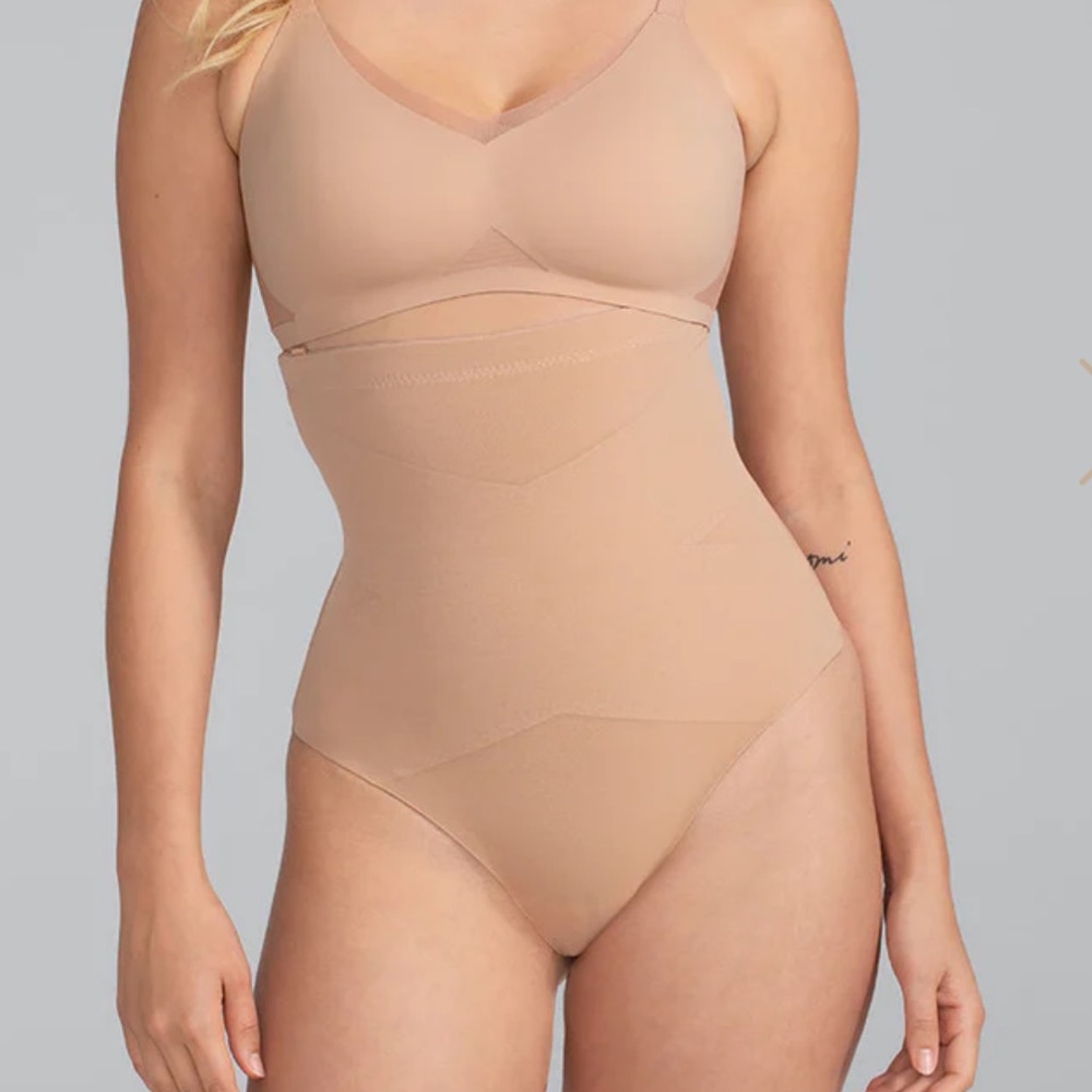 HoneyLove SuperPower Thong Sand XS New NWT Nude Shapewear